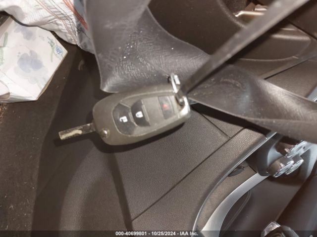3GNCJKSB3KL111742 Chevrolet TRAX LS
