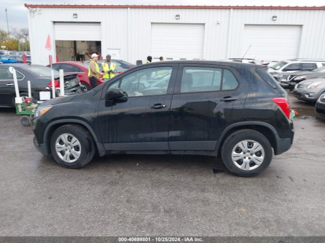 3GNCJKSB3KL111742 Chevrolet TRAX LS