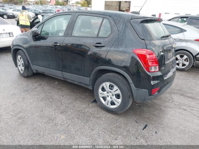3GNCJKSB3KL111742 Chevrolet TRAX LS