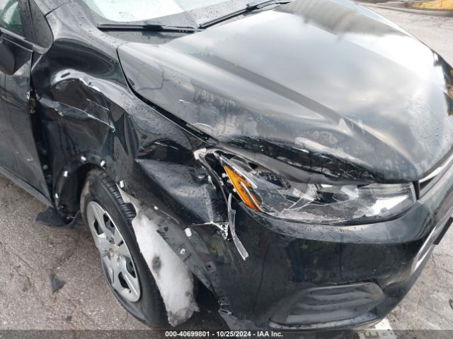 3GNCJKSB3KL111742 Chevrolet TRAX LS