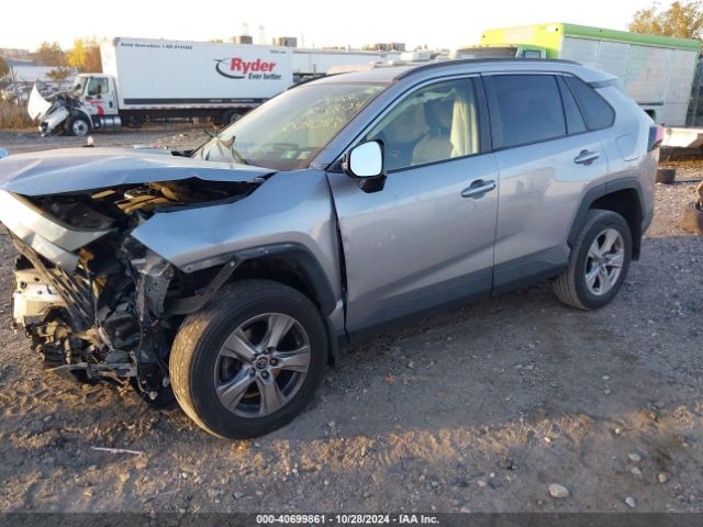 Toyota Rav4 Xle 2019 JTMP1RFV4KD008083 Image 2