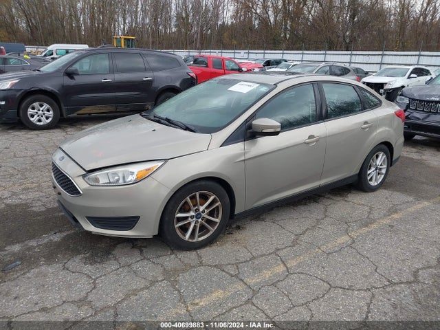 Ford FOCUS SE 2015 1FADP3F25FL207729 Image 2