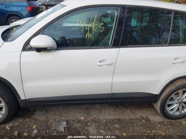 WVGAV3AX1EW622674 Volkswagen TIGUAN SE