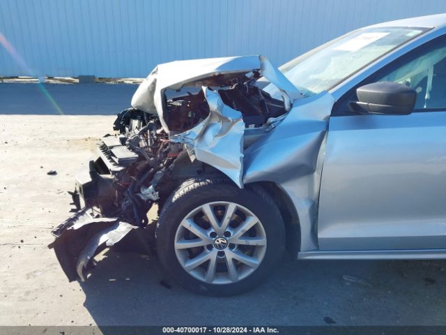 3VWD17AJ3FM321550 Volkswagen Jetta 1.8t Se