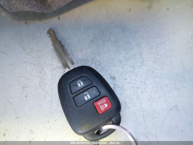 JTMBFREV9HJ153286 Toyota RAV4 LE