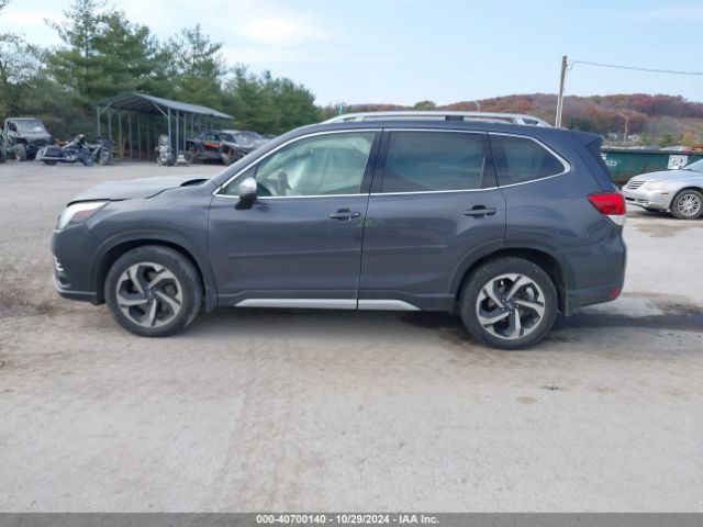 JF2SKARC9NH525963 Subaru Forester Touring