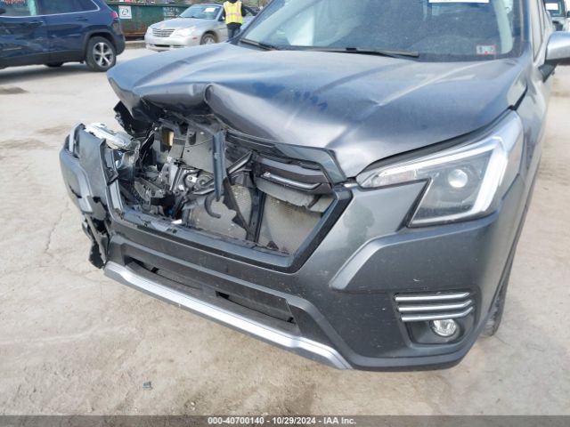 JF2SKARC9NH525963 Subaru Forester Touring
