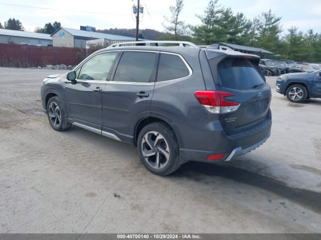 JF2SKARC9NH525963 Subaru Forester Touring