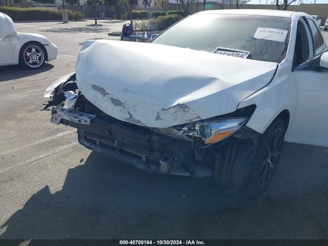 4T1BF1FKXFU084069 Toyota CAMRY LE