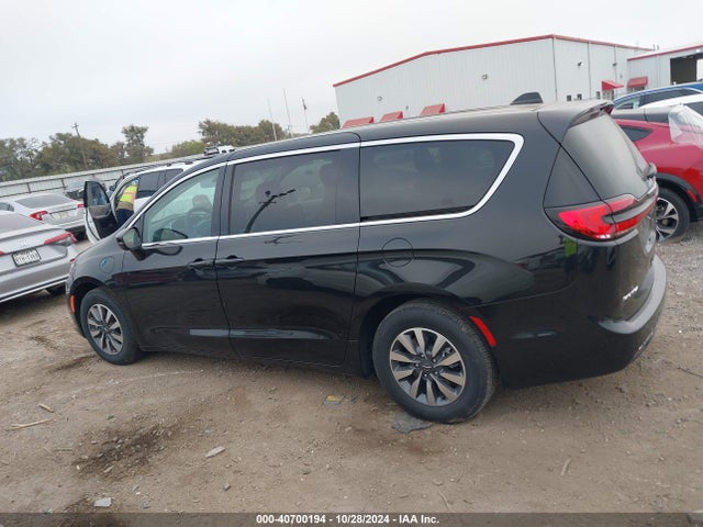 Chrysler Pacifica Hybrid Select 2024 2C4RC1S7XRR103170 Image 14