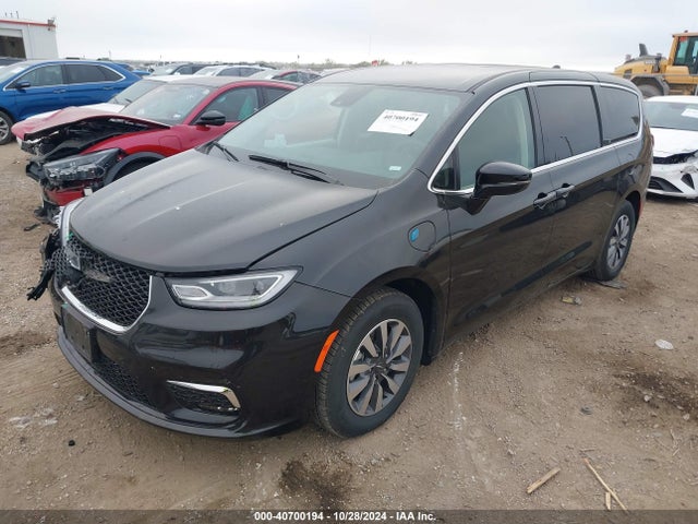 Chrysler Pacifica Hybrid Select 2024 2C4RC1S7XRR103170 Image 2