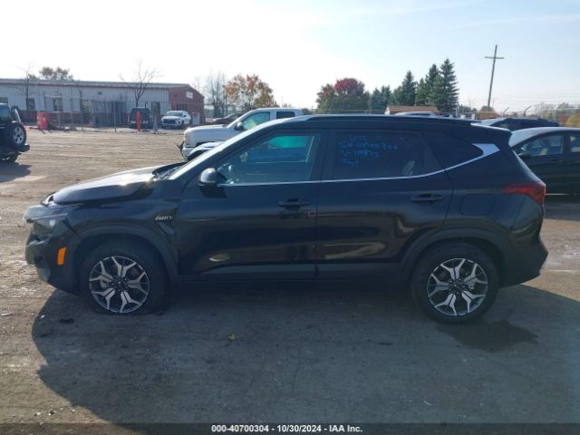 KNDERCAA3M7119873 KIA SELTOS EX