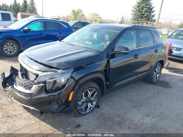 KNDERCAA3M7119873 KIA SELTOS EX
