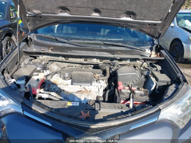 JTMBFREV3HJ142140 Toyota RAV4 LE