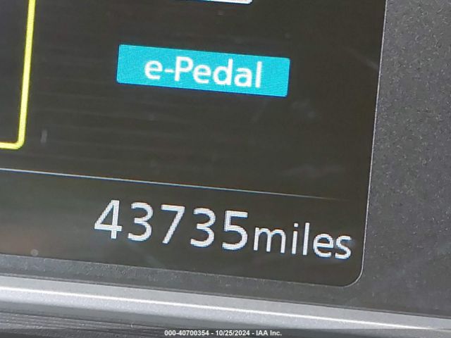 1N4AZ1CP9JC315118 Nissan LEAF S
