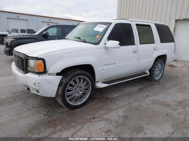 2000 CADILLAC ESCALADE 1GYEK13R2YR127463 Photo 1