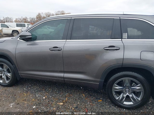 Toyota Highlander Limited Platinum 2018 5TDDZRFH2JS861574 Image 14