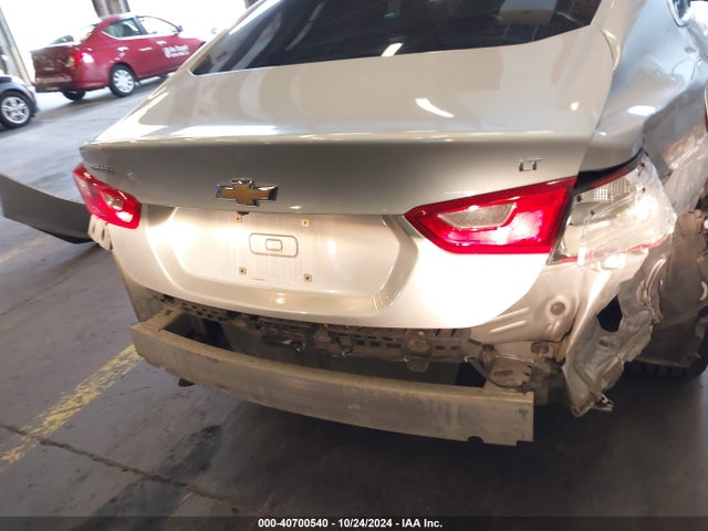1G1ZE5ST7HF174422 Chevrolet MALIBU 1LT