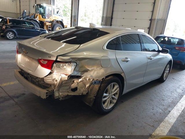 1G1ZE5ST7HF174422 Chevrolet MALIBU 1LT