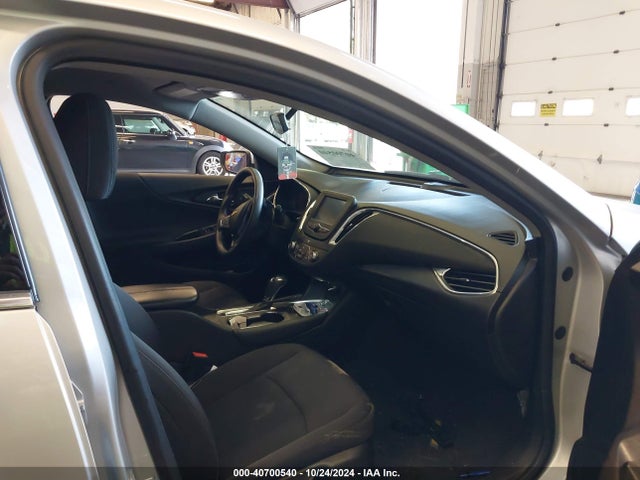 1G1ZE5ST7HF174422 Chevrolet MALIBU 1LT