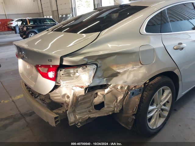 1G1ZE5ST7HF174422 Chevrolet MALIBU 1LT