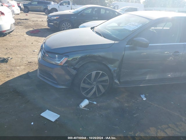 3VW2B7AJXHM301349 Volkswagen Jetta 1.4t S