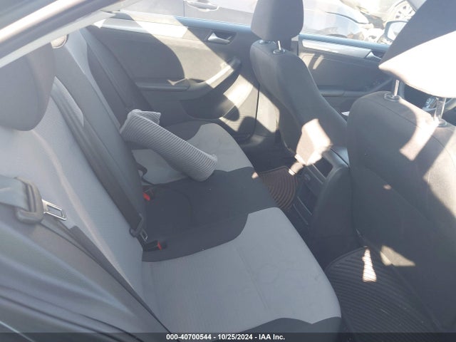 3VW2B7AJXHM301349 Volkswagen Jetta 1.4t S