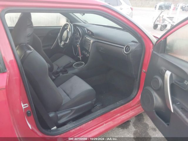 JTKJF5C73FJ002846 Scion TC