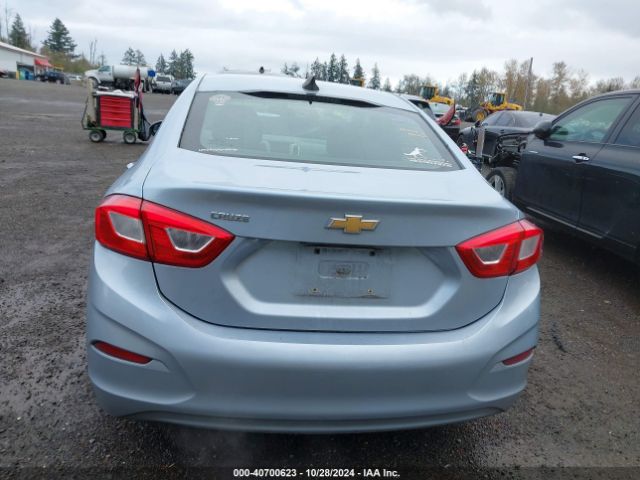 1G1BC5SMXH7250256 Chevrolet Cruze Ls Auto