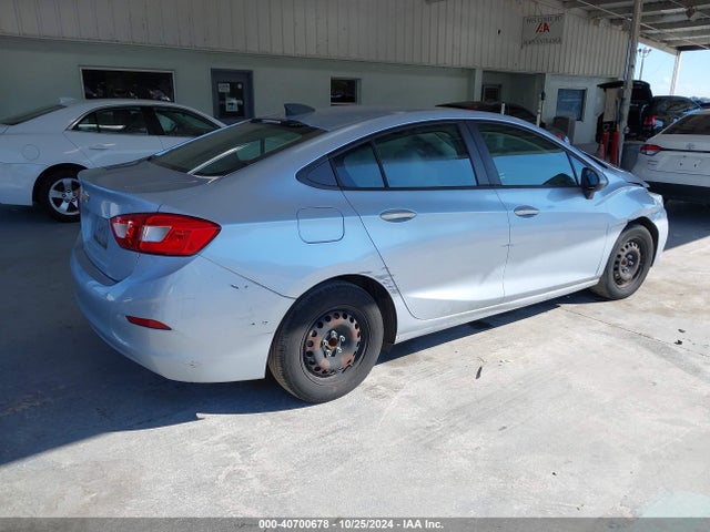 Chevrolet Cruze Ls Auto 2018 1G1BC5SMXJ7191327 Image 4