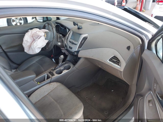 Chevrolet Cruze Ls Auto 2018 1G1BC5SMXJ7191327 Image 5