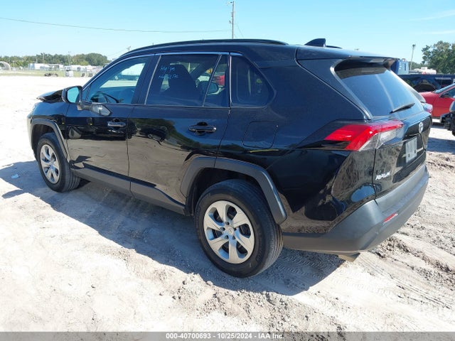 Toyota RAV4 LE 2019 2T3H1RFV8KW039196 Image 3