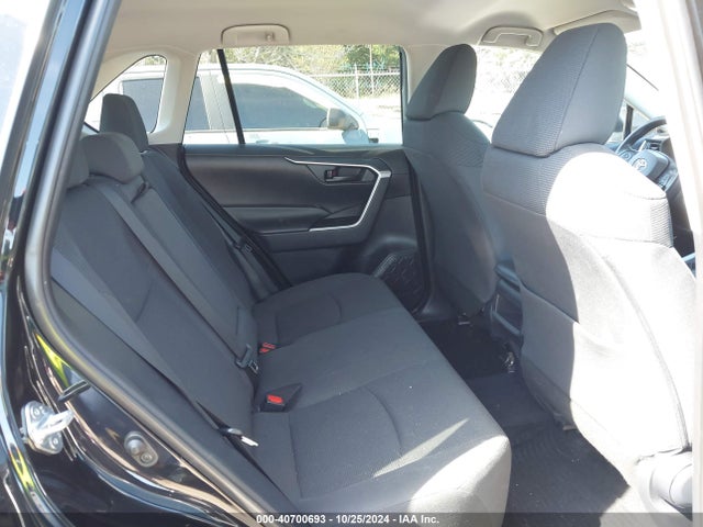 Toyota RAV4 LE 2019 2T3H1RFV8KW039196 Image 8