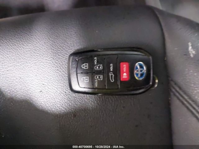 5TDDSKFC2NS054154 Toyota Sienna Xse