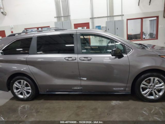 5TDDSKFC2NS054154 Toyota Sienna Xse