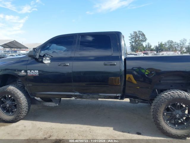 3C6UR5CL8HG538793 RAM 2500 Tradesman  4x4 6'4 Box