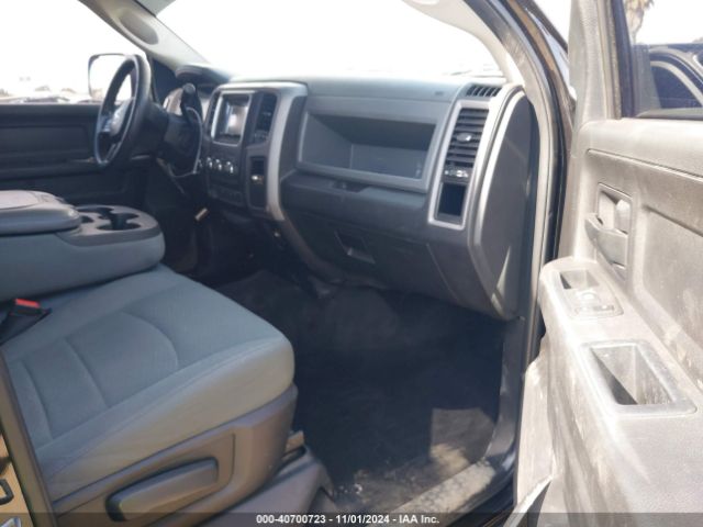 3C6UR5CL8HG538793 RAM 2500 Tradesman  4x4 6'4 Box
