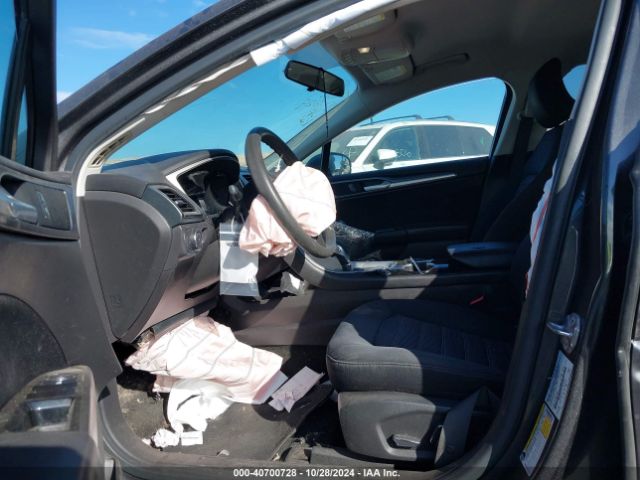 3FA6P0H72GR150604 Ford FUSION SE