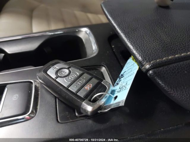 3FA6P0LU3HR121823 Ford Fusion Hybrid Se