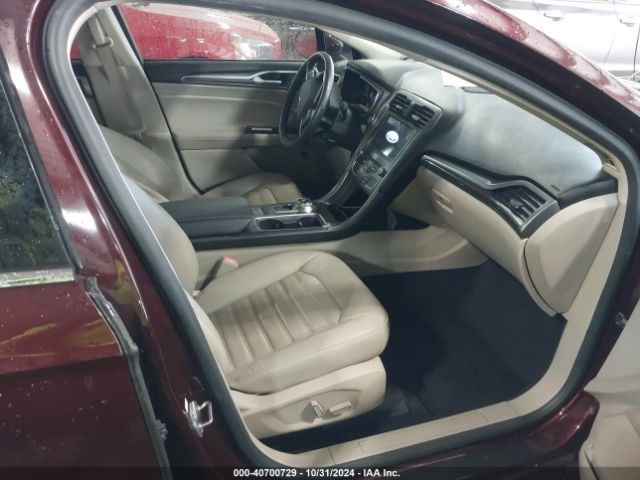 3FA6P0LU3HR121823 Ford Fusion Hybrid Se