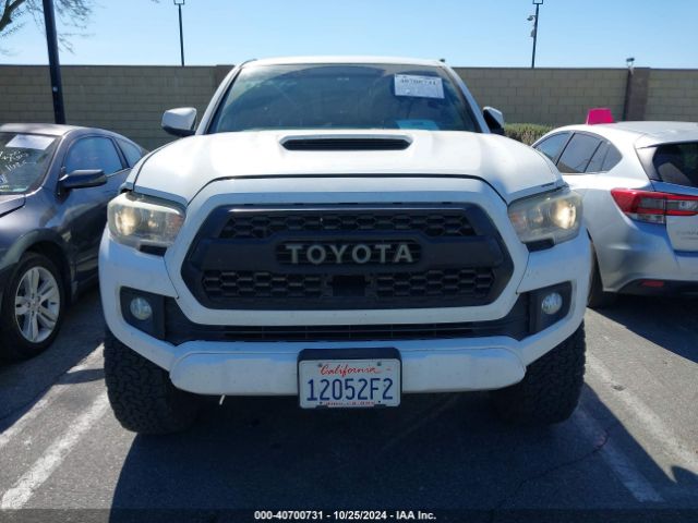 3TMCZ5AN7HM071117 Toyota Tacoma Trd Sport