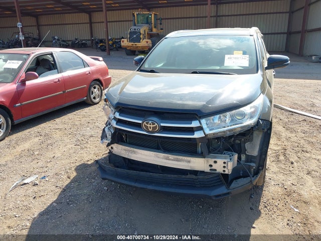 Toyota Highlander Xle 2018 5TDKZRFHXJS549607 Image 12
