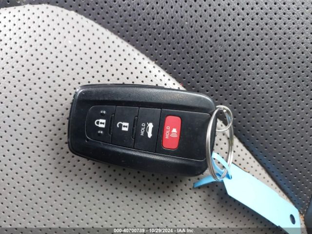 4T1F31AK0LU010589 Toyota Camry Xle Hybrid