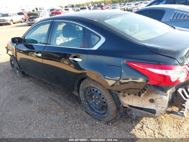 Nissan Altima 2.5 S 2017 1N4AL3AP8HC472195 Image 14