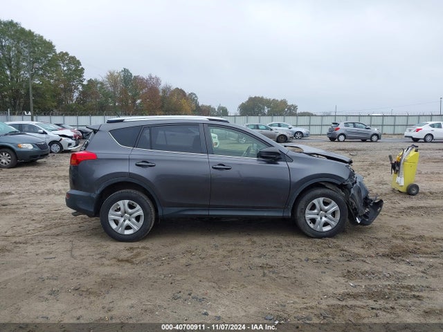Toyota RAV4 LE 2015 JTMZFREVXFJ048980 Image 14