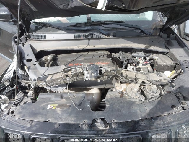 3C4NJCBB9JT502027 Jeep Compass Altitude Fwd