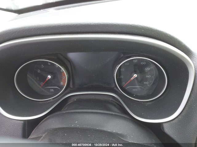 3C4NJCBB9JT502027 Jeep Compass Altitude Fwd