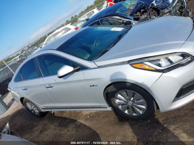 KMHE24L18GA022548 Hyundai Sonata Hybrid Se