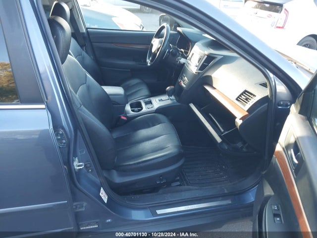 Subaru Outback 2.5i Limited 2014 4S4BRBLC5E3296411 Image 5
