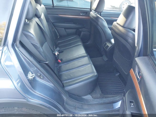 Subaru Outback 2.5i Limited 2014 4S4BRBLC5E3296411 Image 8